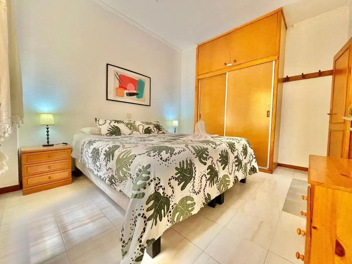 Apartamento Halley El Medano  Apartment El Medano (Tenerife)